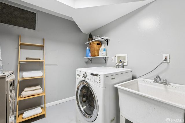 11 Lyell Street, San Francisco, CA 94112