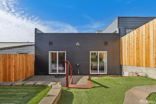 11 Lyell Street, San Francisco, CA 94112