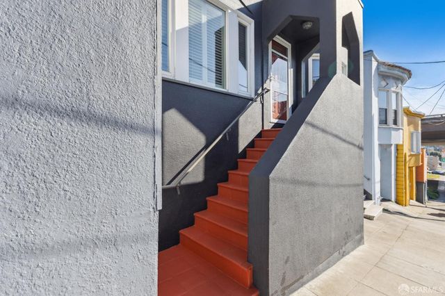 11 Lyell Street, San Francisco, CA 94112