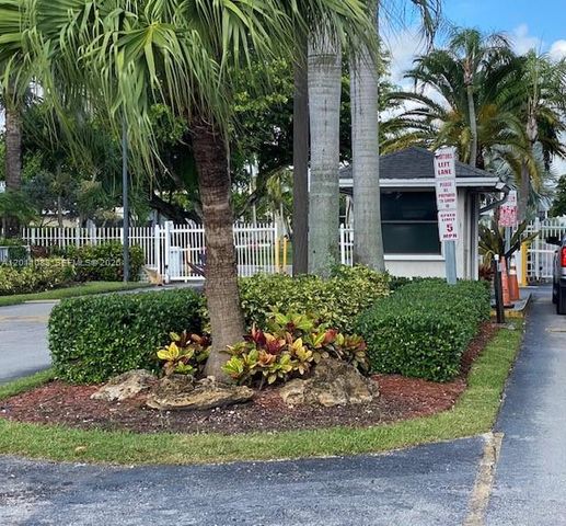 1071 Adams Ave 1071F, Homestead, FL 33034
