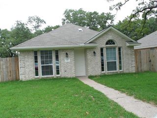 306 Fairway Drive, Bryan, TX 77801