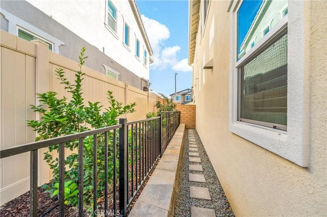 32230 Penstemon Way, Temecula, CA 92591