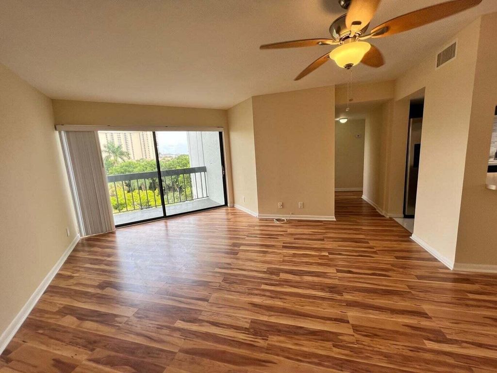 1900 N Congress Avenue 403, West Palm Beach, FL 33401