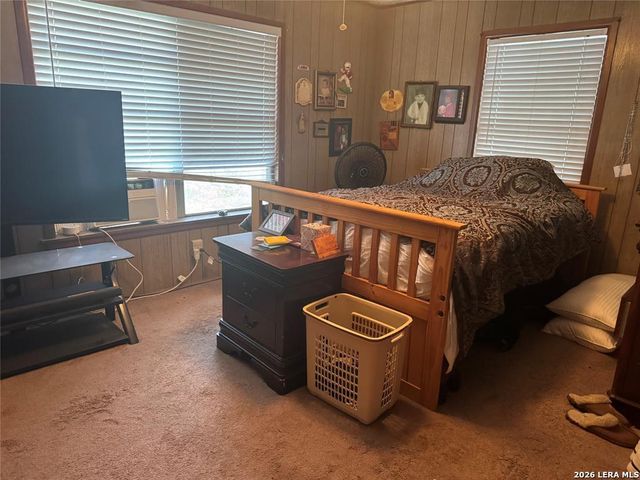 137 N KOWALD LN, New Braunfels, TX 78130