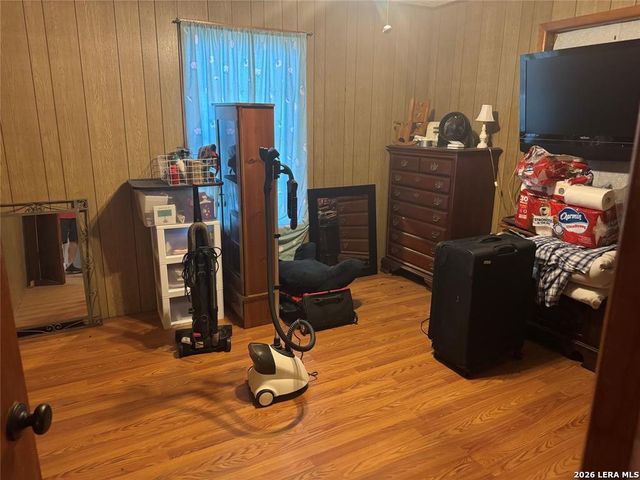 137 N KOWALD LN, New Braunfels, TX 78130