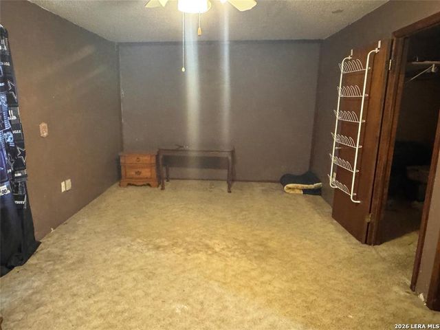 137 N KOWALD LN, New Braunfels, TX 78130