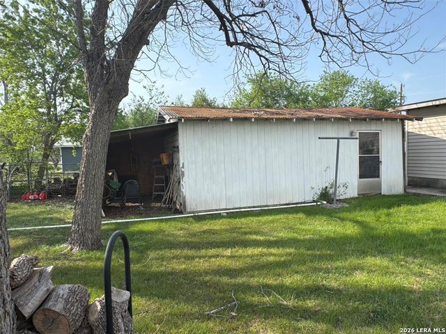 137 N KOWALD LN, New Braunfels, TX 78130