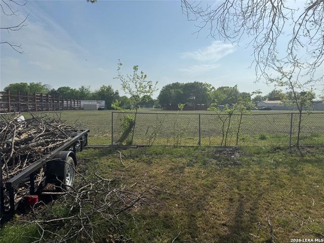 137 N KOWALD LN, New Braunfels, TX 78130