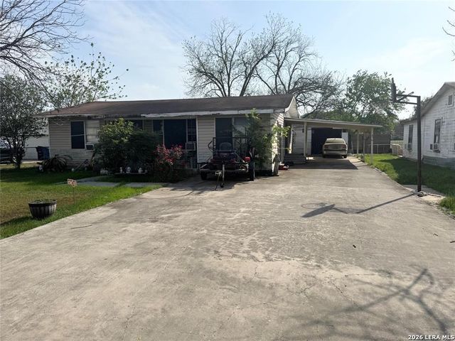 137 N KOWALD LN, New Braunfels, TX 78130