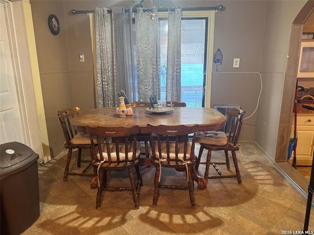 137 N KOWALD LN, New Braunfels, TX 78130