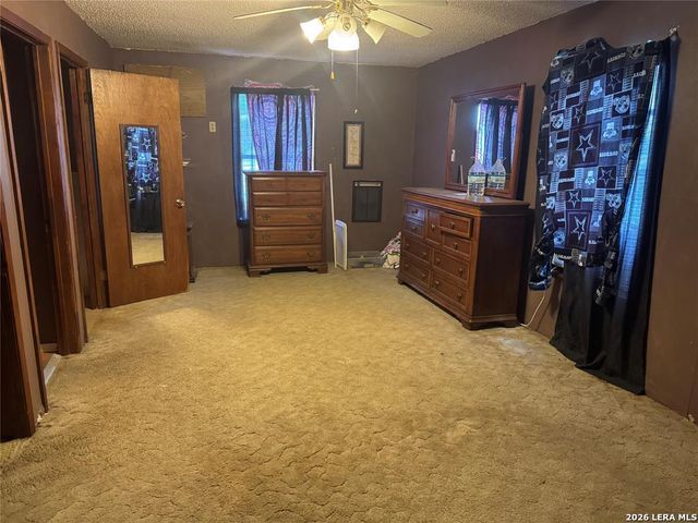 137 N KOWALD LN, New Braunfels, TX 78130