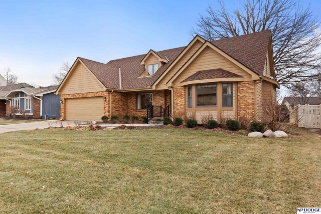 16231 Wright Circle, Omaha, NE 68130