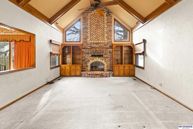 16231 Wright Circle, Omaha, NE 68130