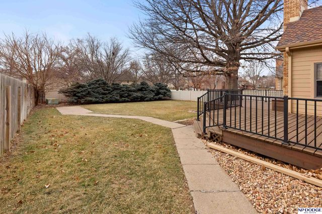 16231 Wright Circle, Omaha, NE 68130