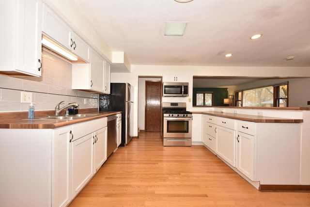 5607 N Argyle AVENUE, Glendale, WI 53209