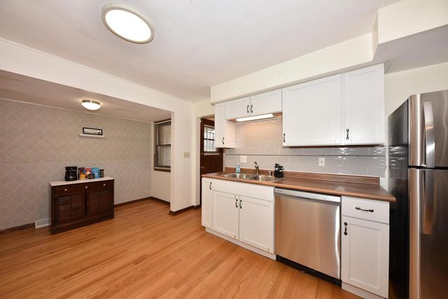 5607 N Argyle AVENUE, Glendale, WI 53209