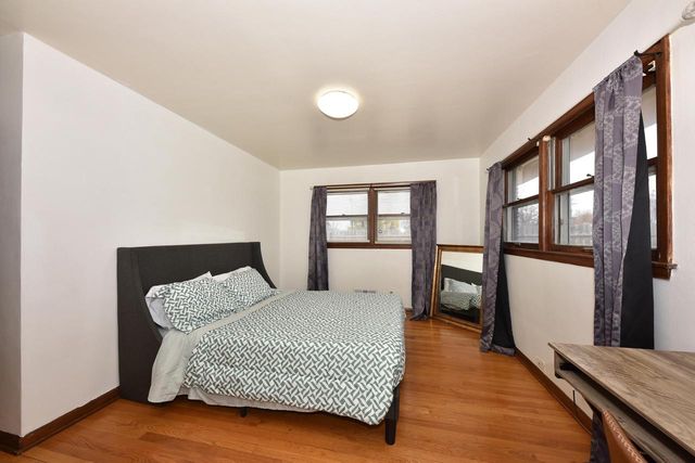 5607 N Argyle AVENUE, Glendale, WI 53209