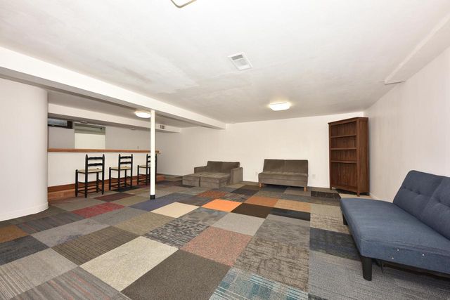 5607 N Argyle AVENUE, Glendale, WI 53209