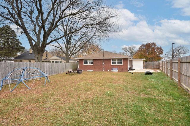 5607 N Argyle AVENUE, Glendale, WI 53209