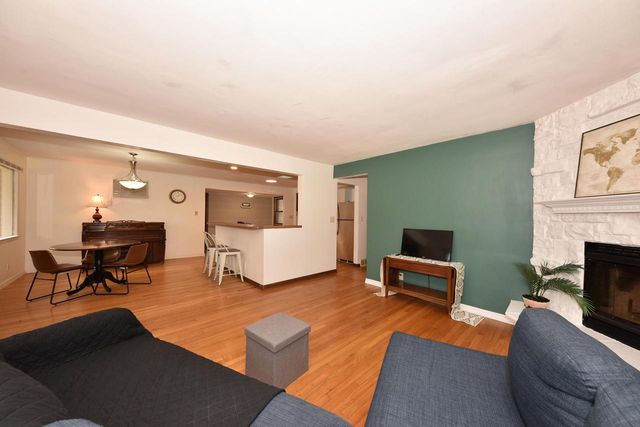 5607 N Argyle AVENUE, Glendale, WI 53209