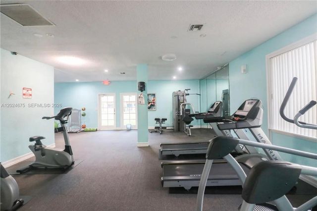 18111 NW 68th Ave F203, Hialeah, FL 33015