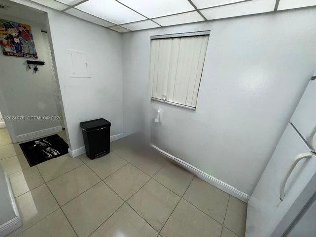 18111 NW 68th Ave F203, Hialeah, FL 33015