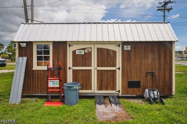 1637 Piney RD, North Fort Myers, FL 33903