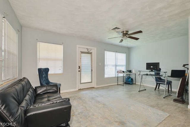 1637 Piney RD, North Fort Myers, FL 33903
