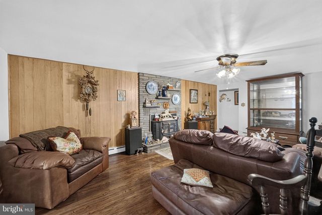 265 QUARRY RD, Ottsville, PA 18942