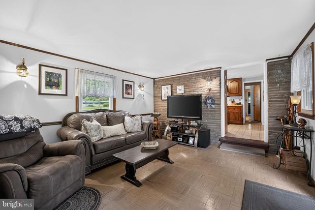 265 QUARRY RD, Ottsville, PA 18942