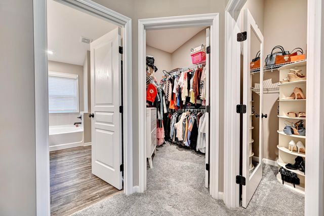 2202 Piazza Ridge, Covington, KY 41017