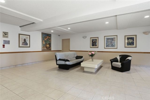5400 Lindley Avenue 121, Encino, CA 91316