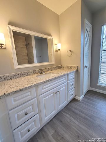 13711 Briarmeadow St, San Antonio, TX 78217