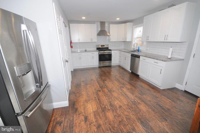 298 N HOOK RD, Pennsville, NJ 08070