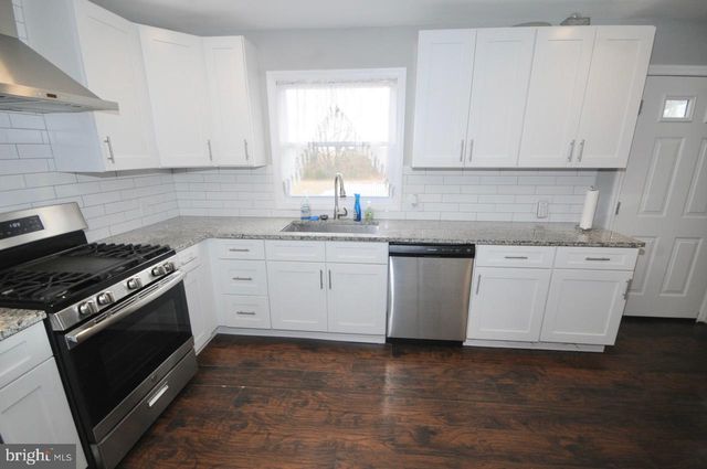 298 N HOOK RD, Pennsville, NJ 08070