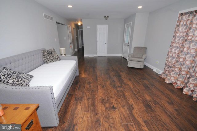 298 N HOOK RD, Pennsville, NJ 08070