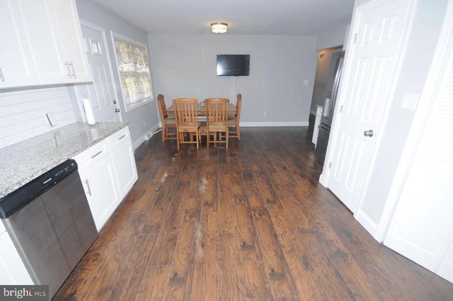 298 N HOOK RD, Pennsville, NJ 08070