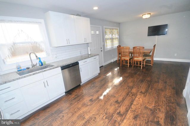 298 N HOOK RD, Pennsville, NJ 08070