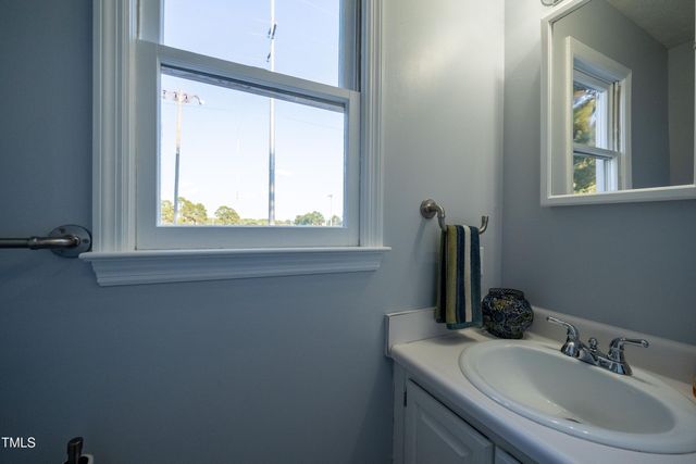 521 Offing Drive, Fayetteville, NC 28314