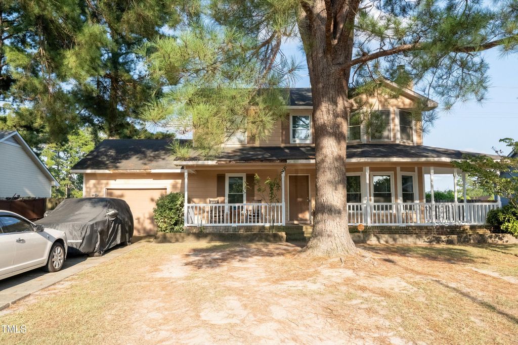 521 Offing Drive, Fayetteville, NC 28314