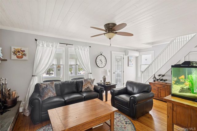 31 Roosevelt Avenue, Sayville, NY 11782