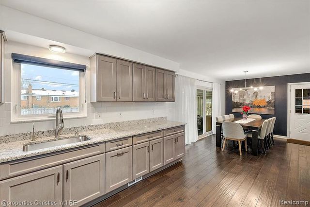 37674 Andrew Drive, Sterling Heights, MI 48312