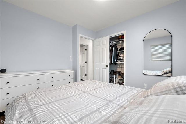 37674 Andrew Drive, Sterling Heights, MI 48312