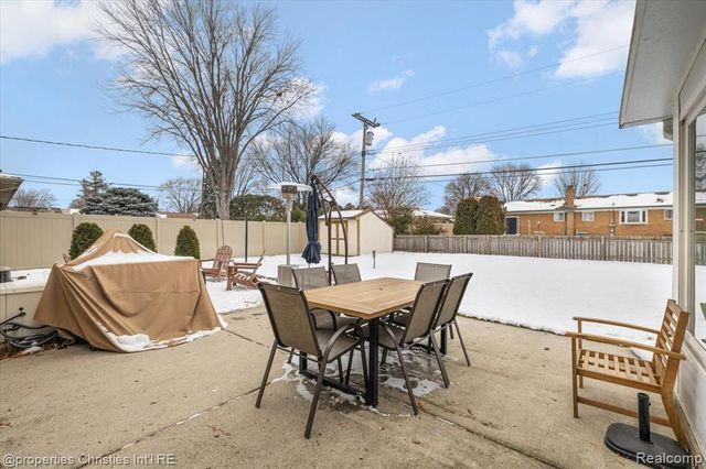 37674 Andrew Drive, Sterling Heights, MI 48312