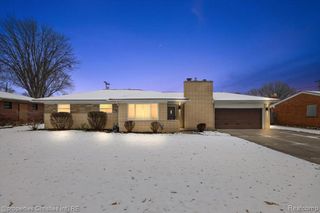 37674 Andrew Drive, Sterling Heights, MI 48312
