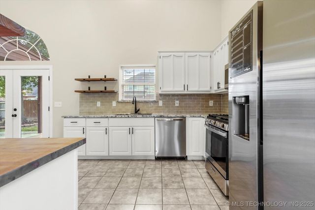 3607 W Boston Court, Broken Arrow, OK 74012