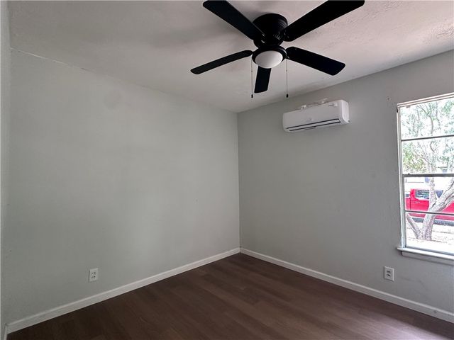 4533 Bluebelle, Corpus Christi, TX 78416