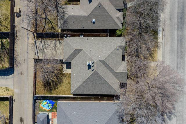 5721 FOXCROFT Drive, Amarillo, TX 79109