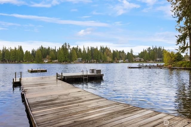 2310 216th Avenue SE, Sammamish, WA 98075