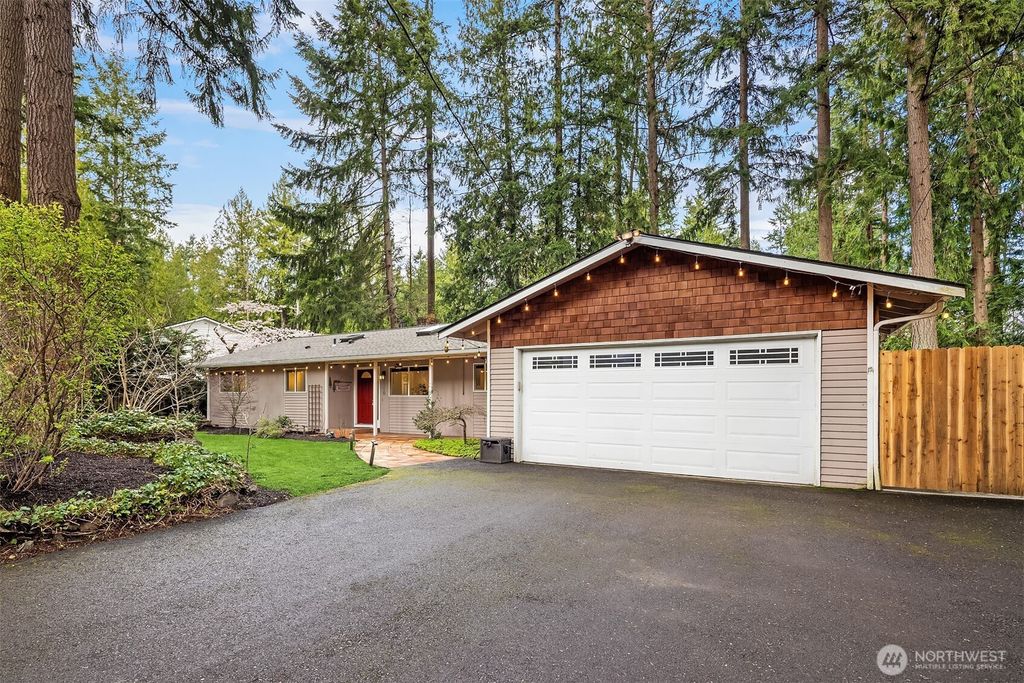 2310 216th Avenue SE, Sammamish, WA 98075
